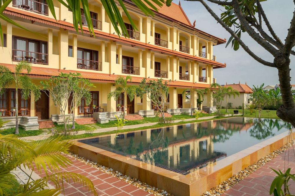Savada Angkor Boutique Hotel Siem Reap Bagian luar foto