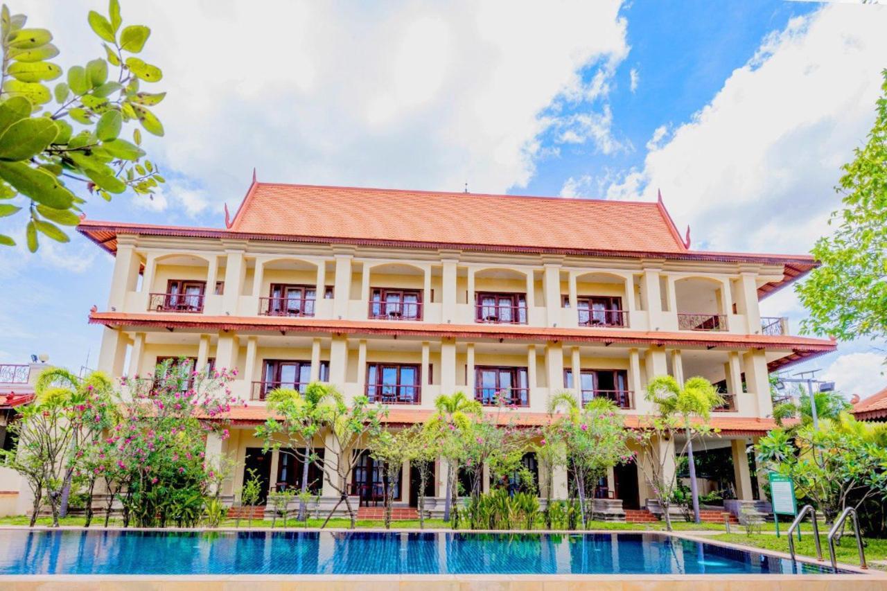 Savada Angkor Boutique Hotel Siem Reap Bagian luar foto