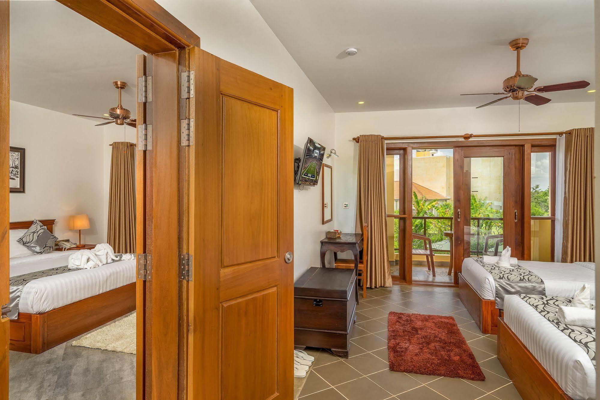 Savada Angkor Boutique Hotel Siem Reap Bagian luar foto
