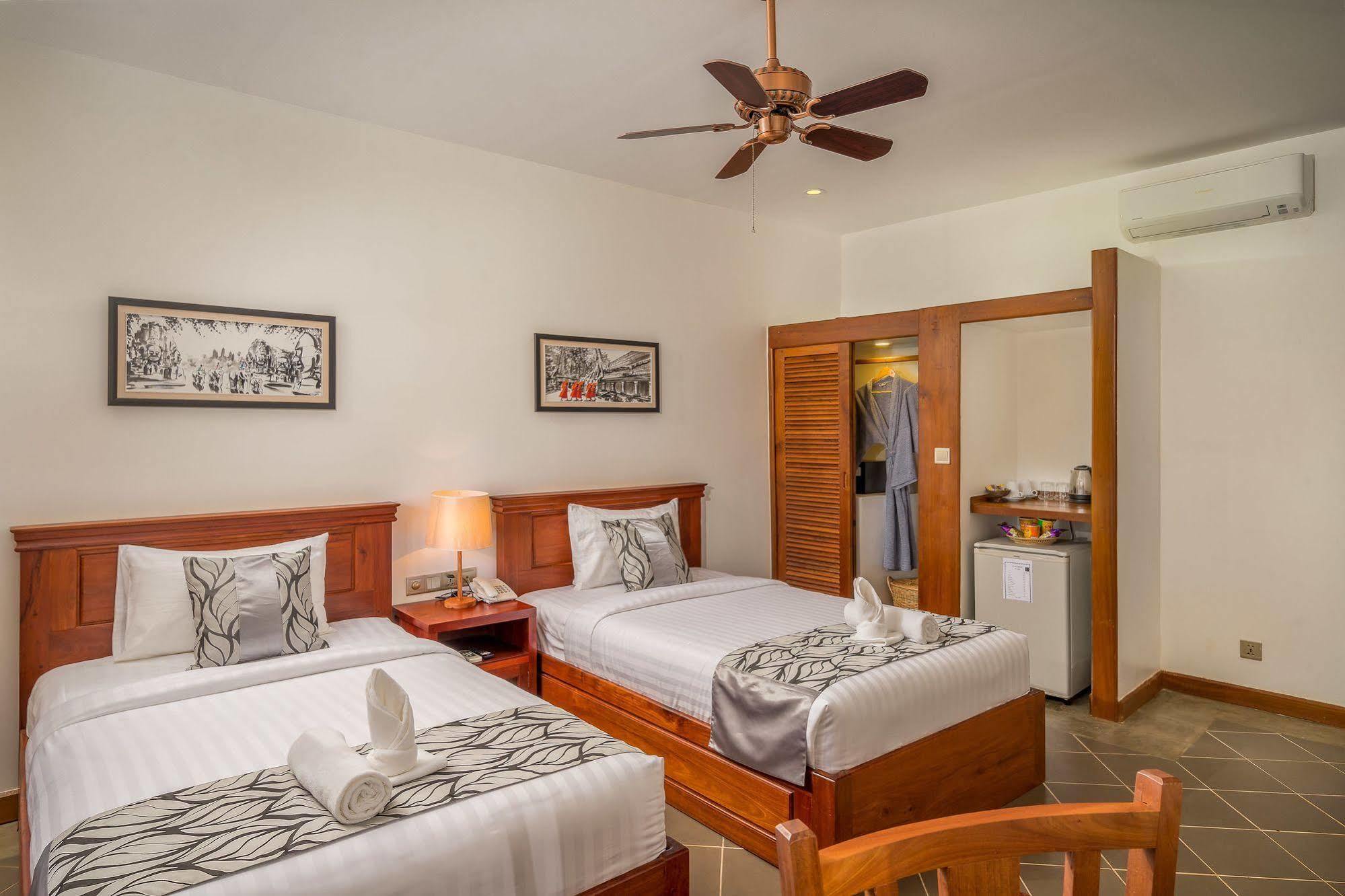 Savada Angkor Boutique Hotel Siem Reap Bagian luar foto